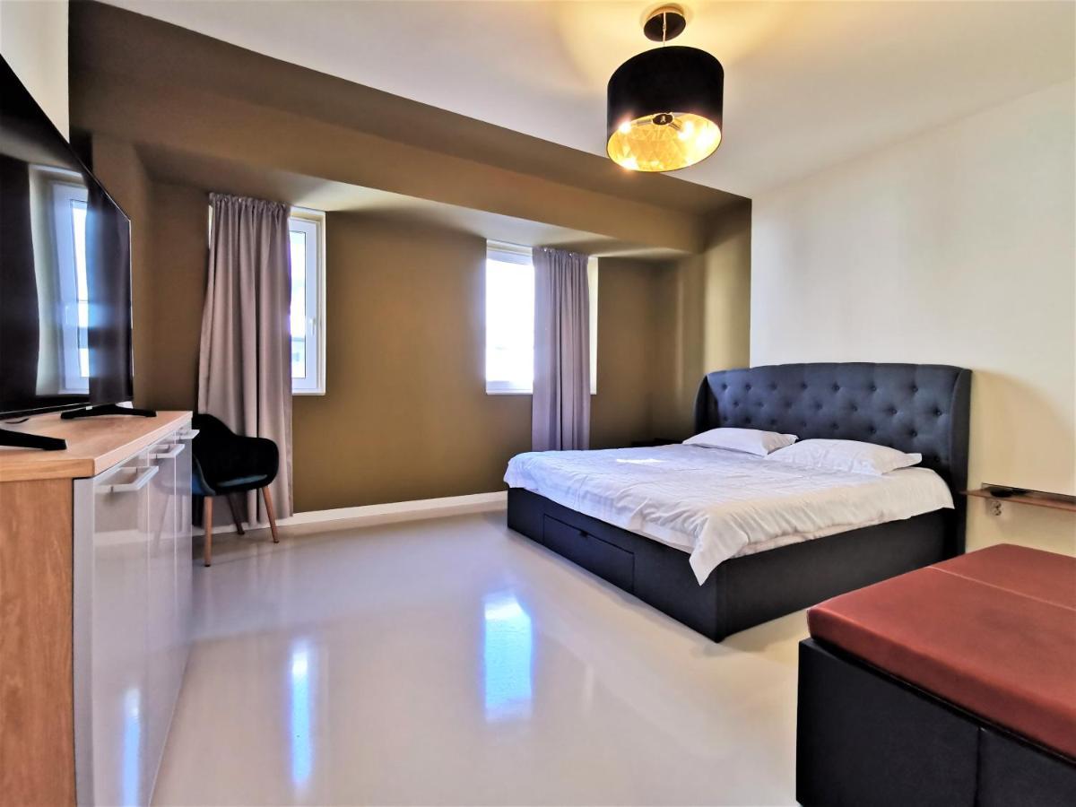 קלוז'-נאפוקה Grey Apartments מראה חיצוני תמונה