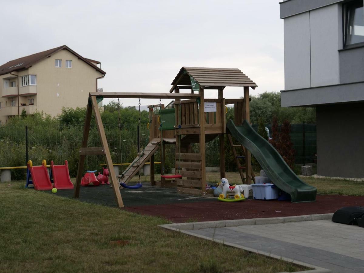 קלוז'-נאפוקה Grey Apartments מראה חיצוני תמונה